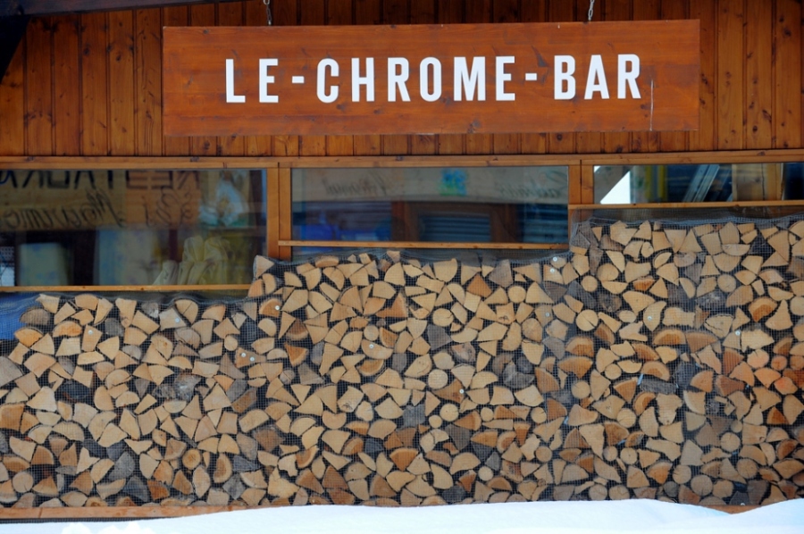 Chrome Bar